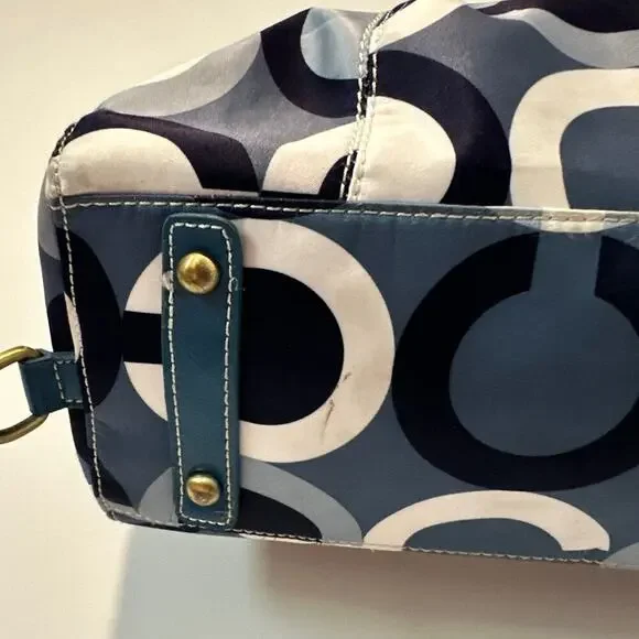 Coach Navy and Cream Satchel - Picture 3 of 14